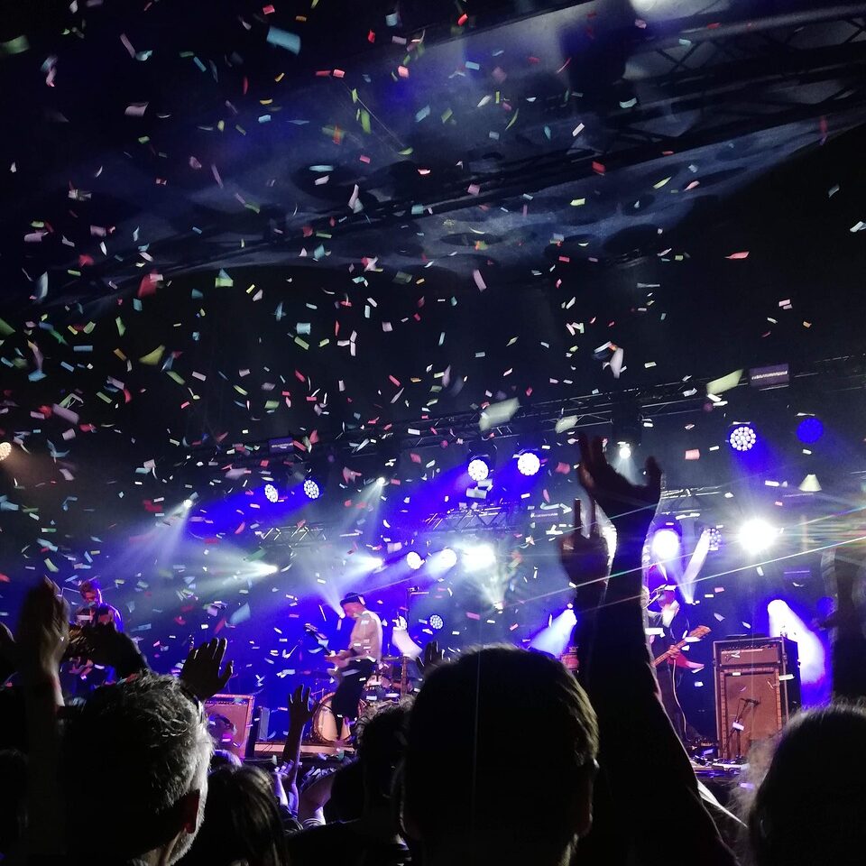 concert 4658068 1280 edited